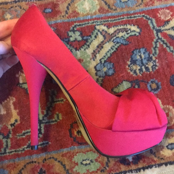 Bakers Viviane Large Bow Platform Pumps - Picture 6 of 8
